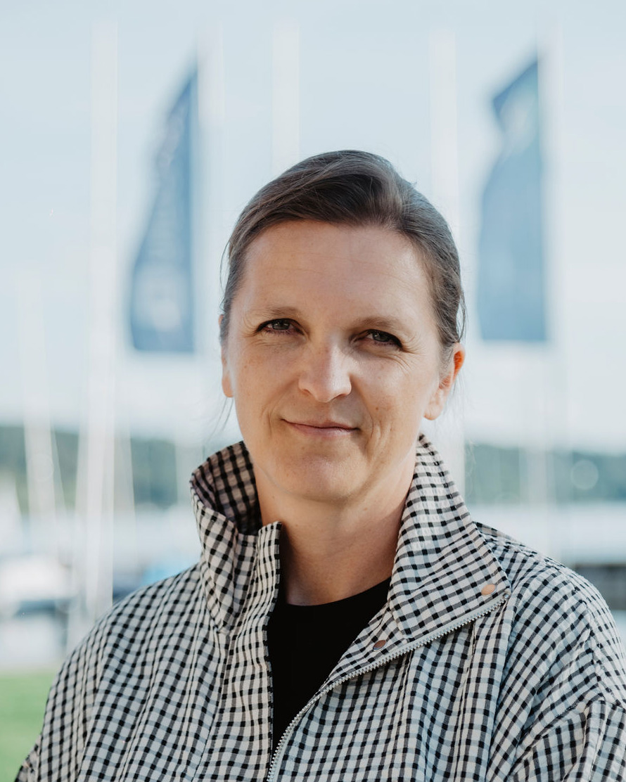 Priv.-Doz. Dr. Katharina Eder : Beisitzerin