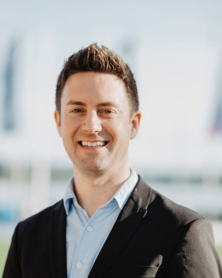 Dr. Philipp Mathmann : Beisitzer